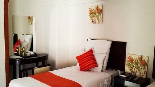 Hill View Inn Serowe Экстерьер фото
