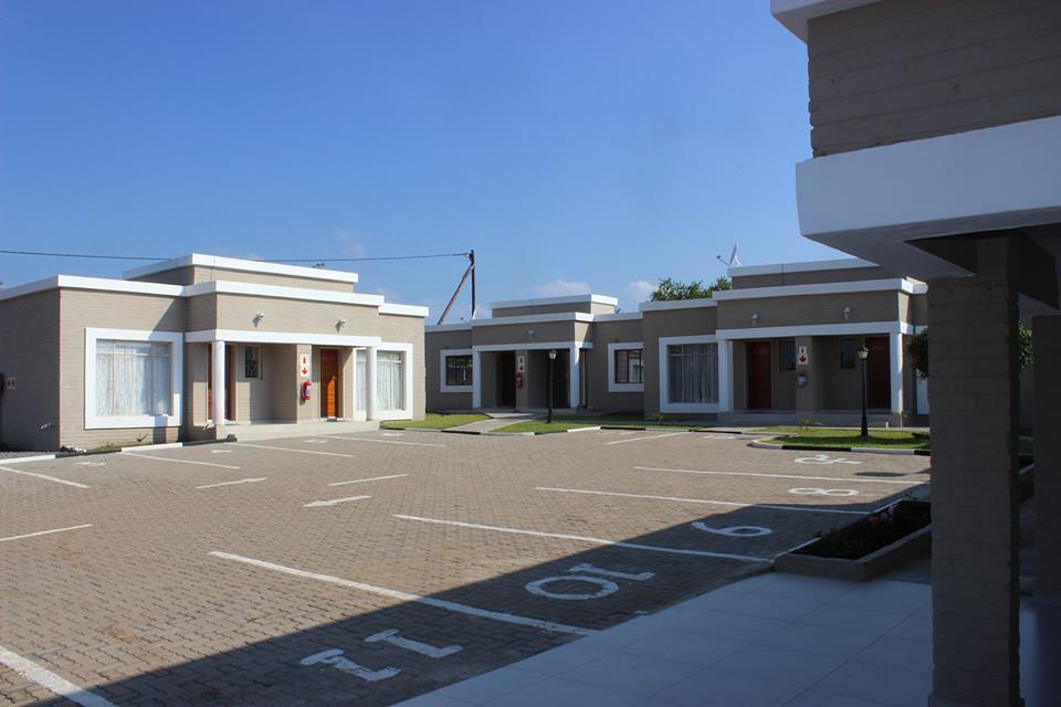 Hill View Inn Serowe Экстерьер фото